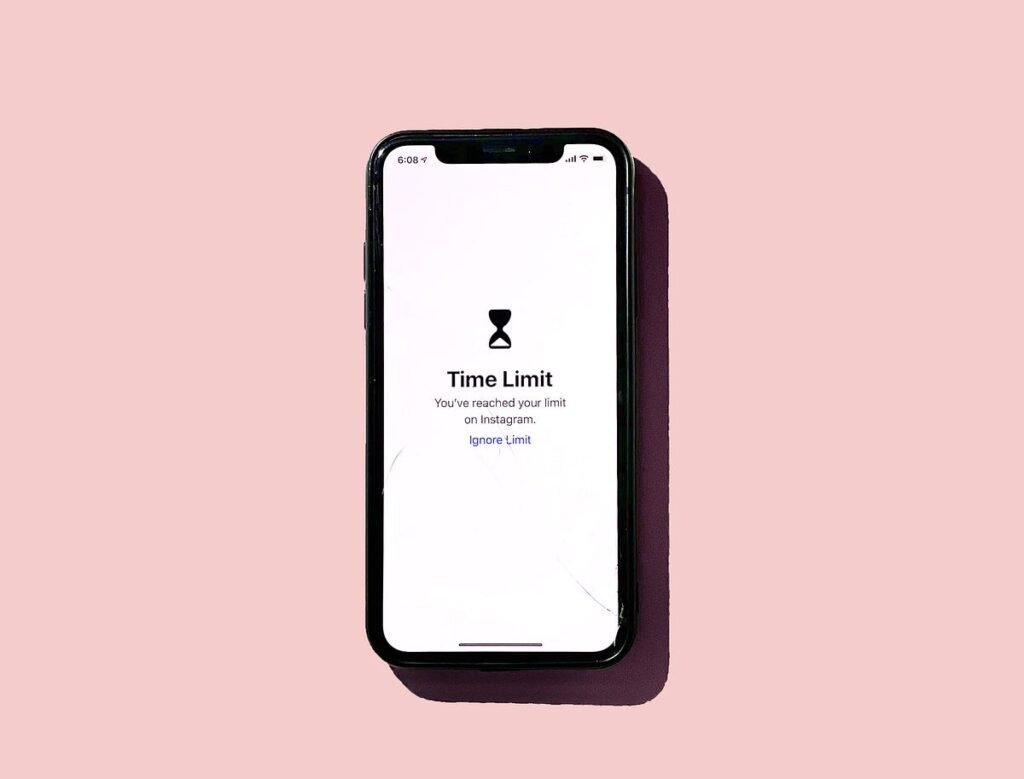 Warum Eltern laut Experten die Screen Time ihrer Kinder begrenzen sollten screen time