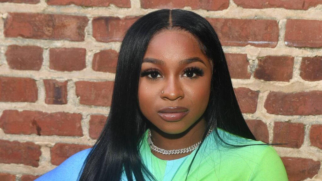 Reginae Carter kontert 50 Cents umstrittene Kommentare über schwarze Frauen reginae carter