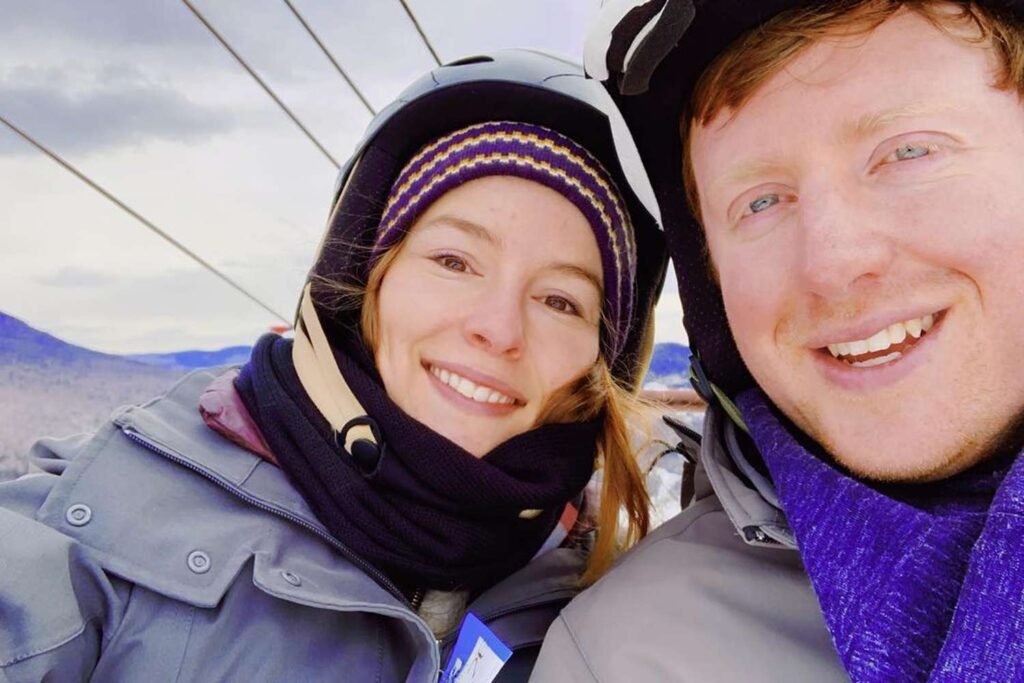 Griffin Cleverly Biografie (Bridgit Mendler Ehemann), Alter, Vermögen, Wiki, Familie und neueste Updates griffin cleverly