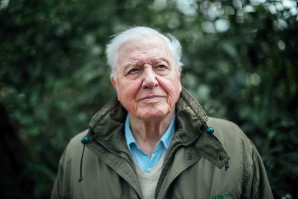 Wie alt ist David Attenborough? Der Erzähler von Naturalist and Our Planet gibt zu, dass er nicht mehr lange zu leben hat david attenborough