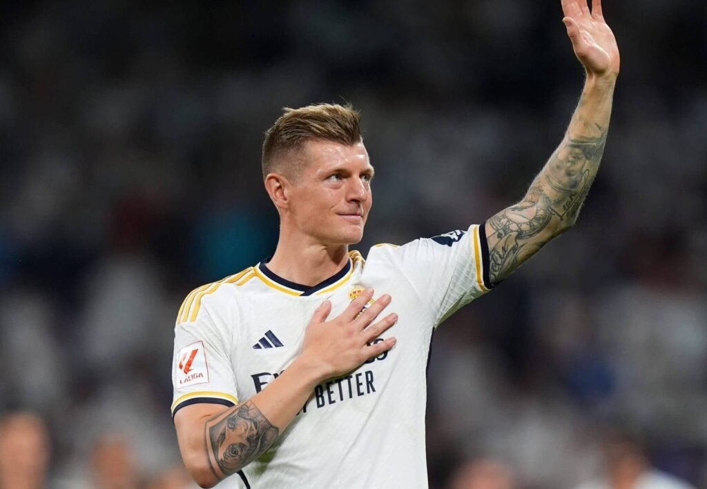 Toni Kroos tritt nach Ausscheiden bei der EM 2024 zurück: Alter, Karriere, Vereine, gewonnene Trophäen, als sich der Star aus Deutschland und Real Madrid verabschiedet Toni Kroos